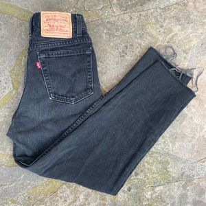 Vintage black wash Levi’s! Waist size 26, tapered